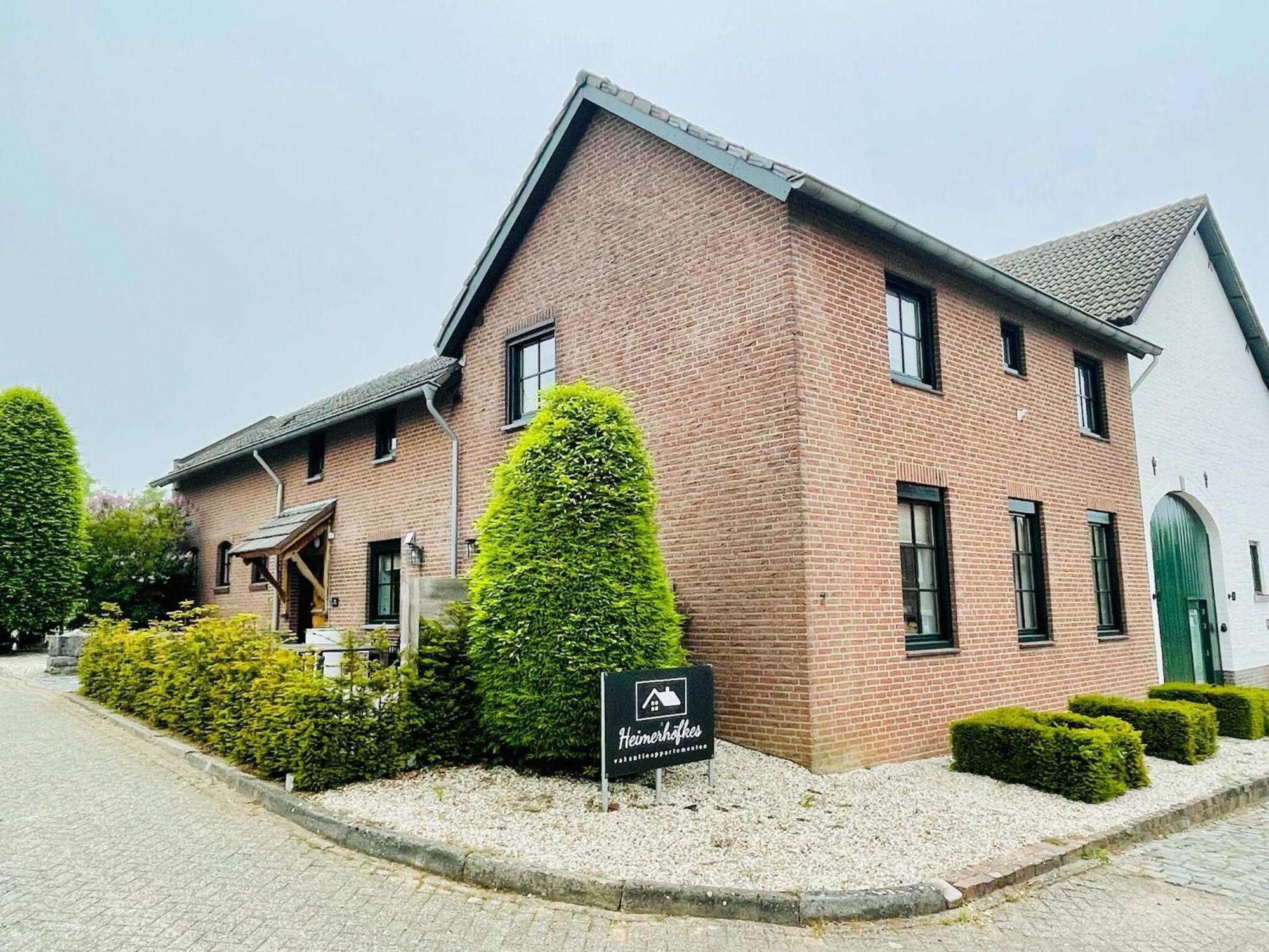 Attractive Farmhouse In South Limburg With Terrace Klimmen Exterior foto